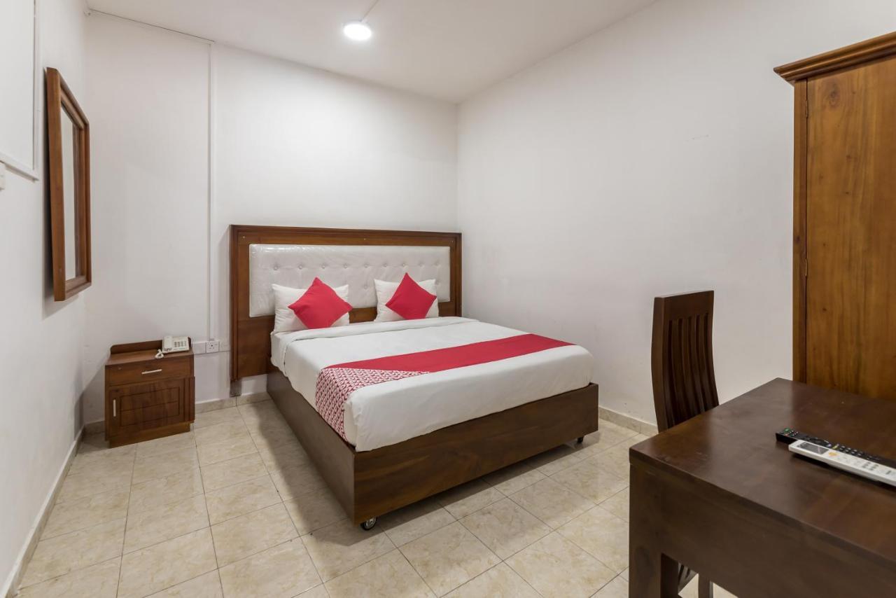 Oyo 102 Metro Marine Drive Hotel Коломбо Екстер'єр фото
